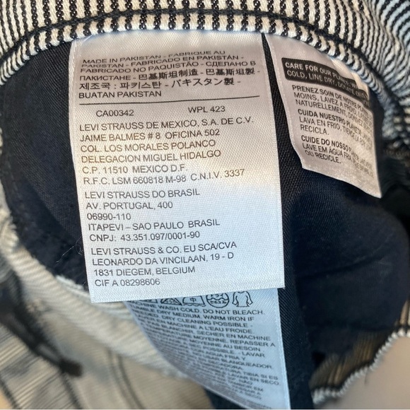 🛍️ Levi 524 Skinny Jeans - Picture 4 of 5